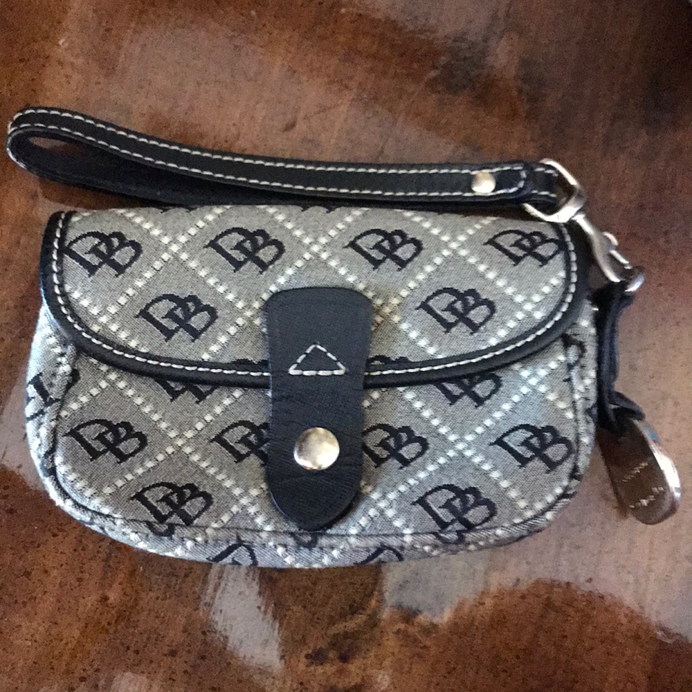 Dooney & Burke Vintage Wristlet